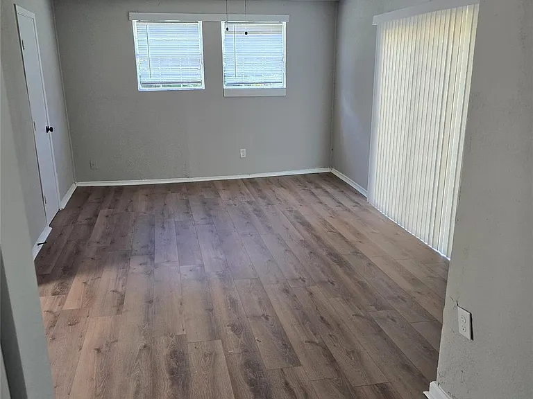 3006 Dacca Dr — Photo 2
