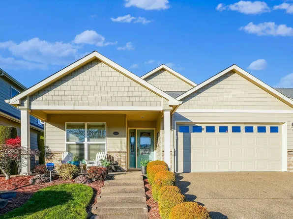 2224 SE Rhododendron Ave, Dallas, OR 97338