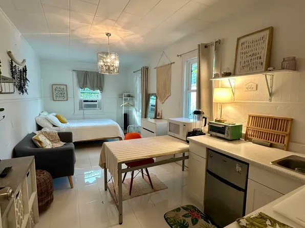 325 Kalama St, Kailua, HI 96734