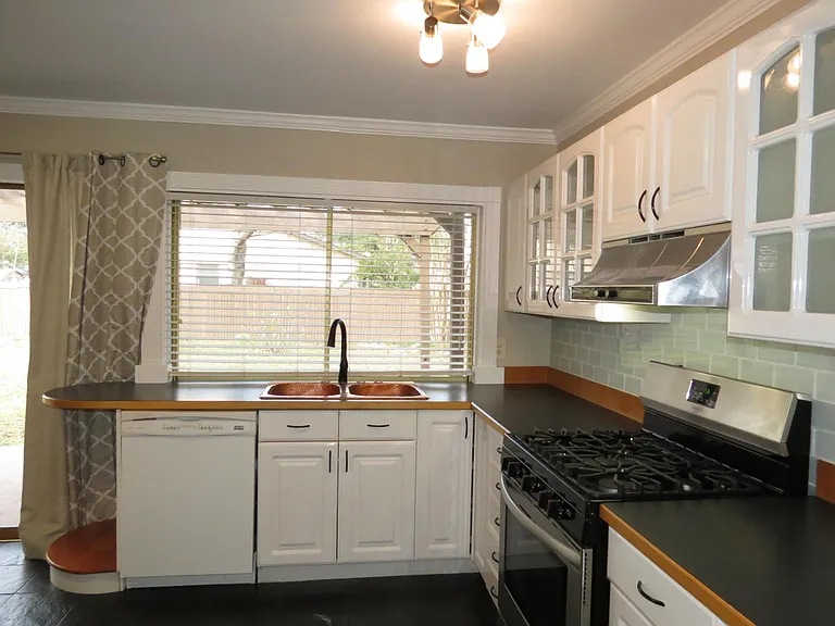 1234 Briarcove Dr — Photo 10