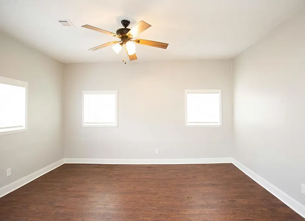 3 bed, 1.5 bath, 1354 sqft, $1,250 — Photo 3