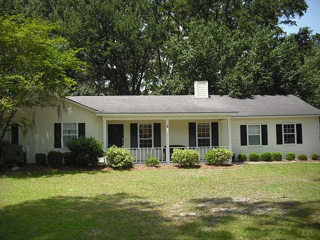 1st image of 3841 Honeysuckle Dr