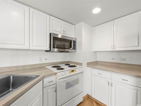 4th image of 1314 Kalakaua Ave APT 410