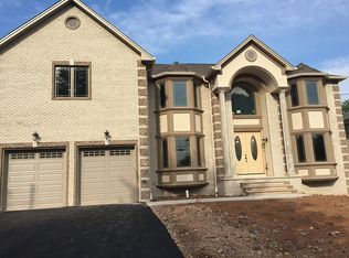 14 Hillsdale Rd, Edison, NJ 08820