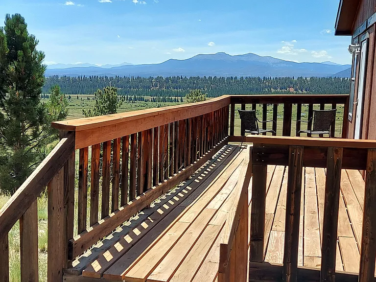 Spectacular view off the deck !