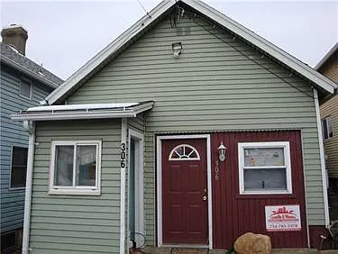 306 Washington Ave photo 1
