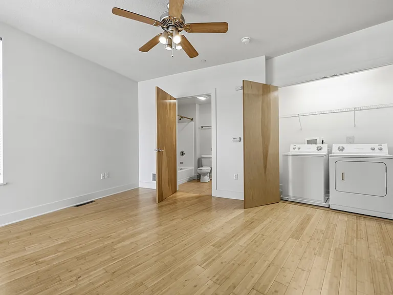 521 Shady Ave #14 — Photo 17