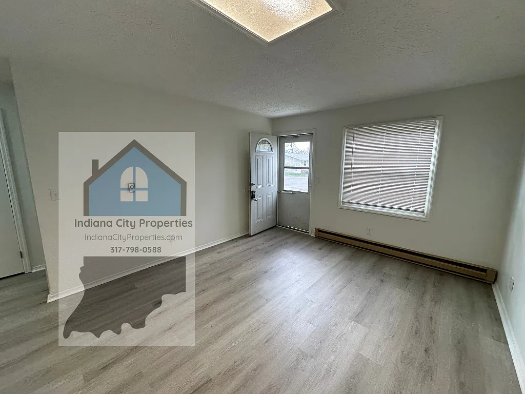 Home Avenue Apts - 579-6 — Photo 4