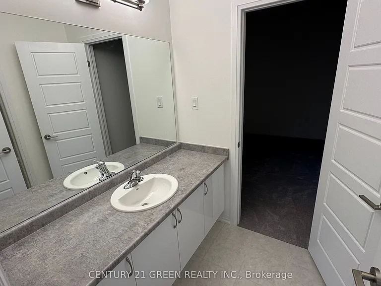 126 Hitchman St — Photo 19
