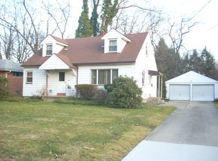 3054 Lake Rd, Stow, OH 44224