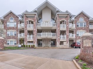 (065) Oakridge Apartments, Saint Charles, MO 63303