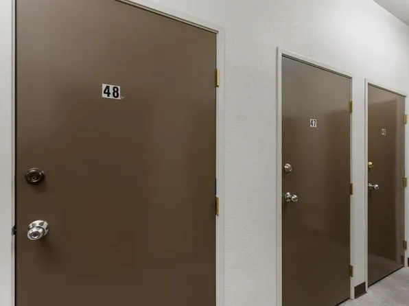 525 11th Ave Unit 1512