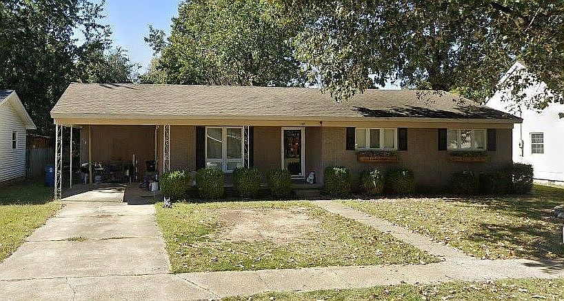 1st image of 120 Saint Matthew Ln