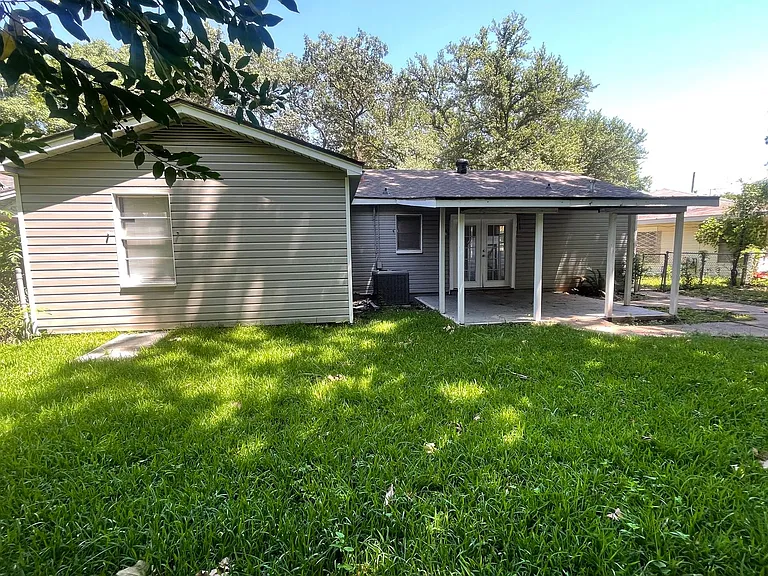1020 Wanda Dr — Photo 10