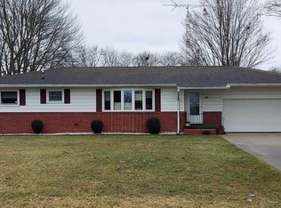 819 Wakefield Dr, Morenci, MI