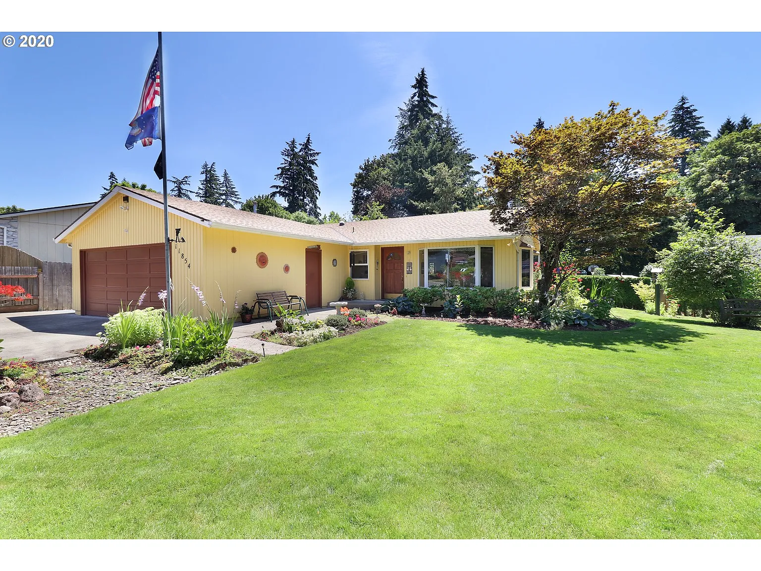 11854 SE Sunnycreek Ln photo 1