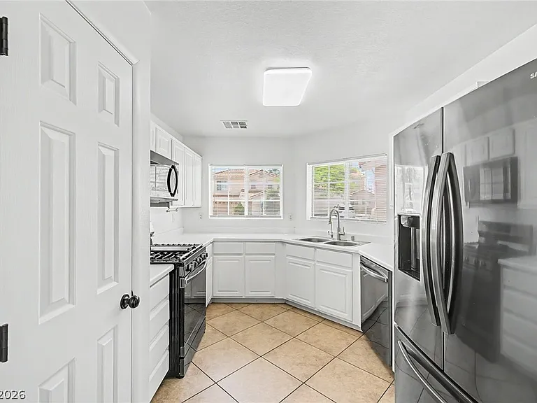1016 Monarch Mystic Ave — Photo 12