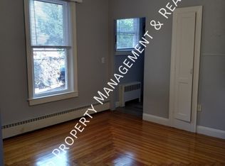 30 Bellevue Ave APT 2, Woonsocket, RI 02895