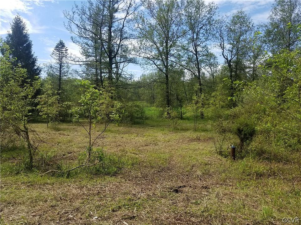 2nd image of 4 Blue Church Rd