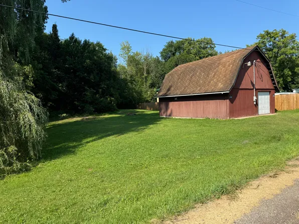 29555 County Road 215, Bangor, MI 49013