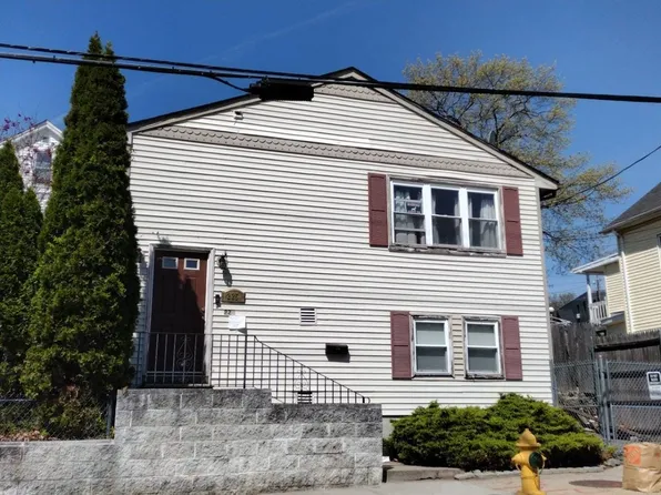 225 Pleasant St, Pawtucket, RI 02860