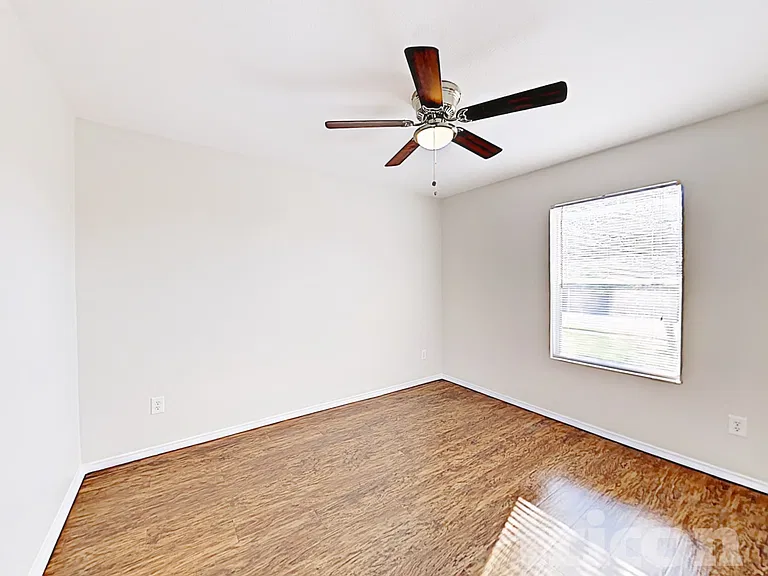 2513 Thousand Oaks Dr — Photo 13