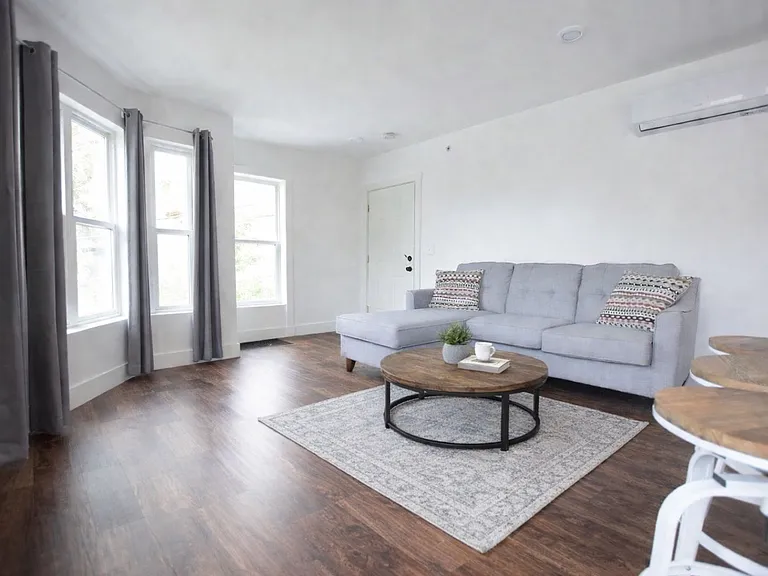 707 E Seneca St. — Photo 13