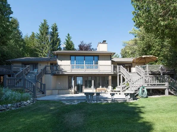 1478 S Dumler Ln, Cedarville, MI 49719