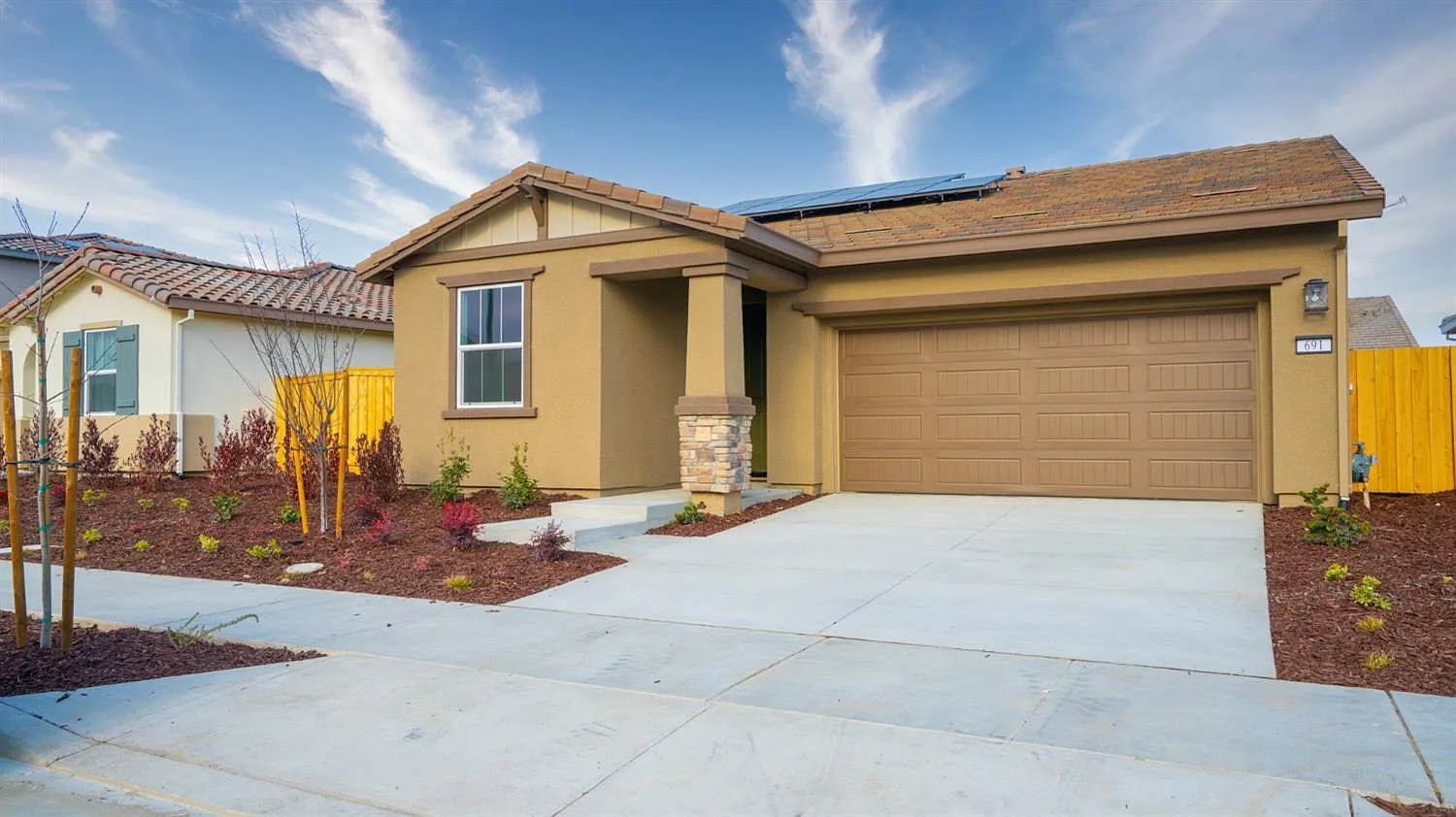 691 Estancia Street photo 1