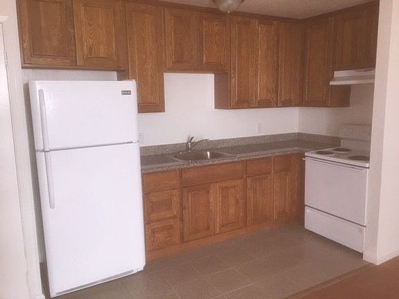5th image of 875 Fulton St APT 1