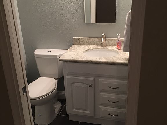 3rd image of 676 Moraga Dr