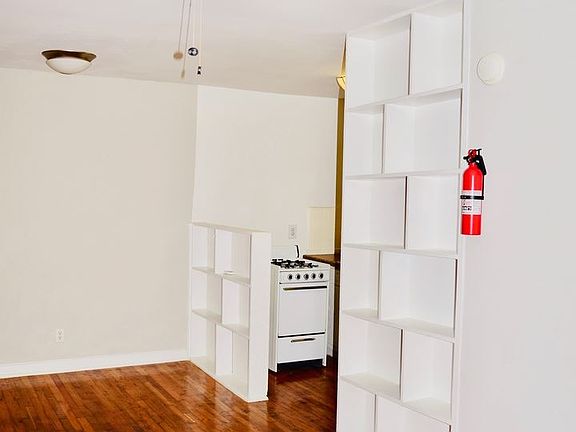 4th image of 1515 Missouri St APT 9