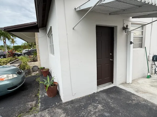 12510 SW 33rd St, Miami, FL 33175
