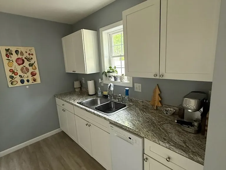 614 Main St — Photo 5