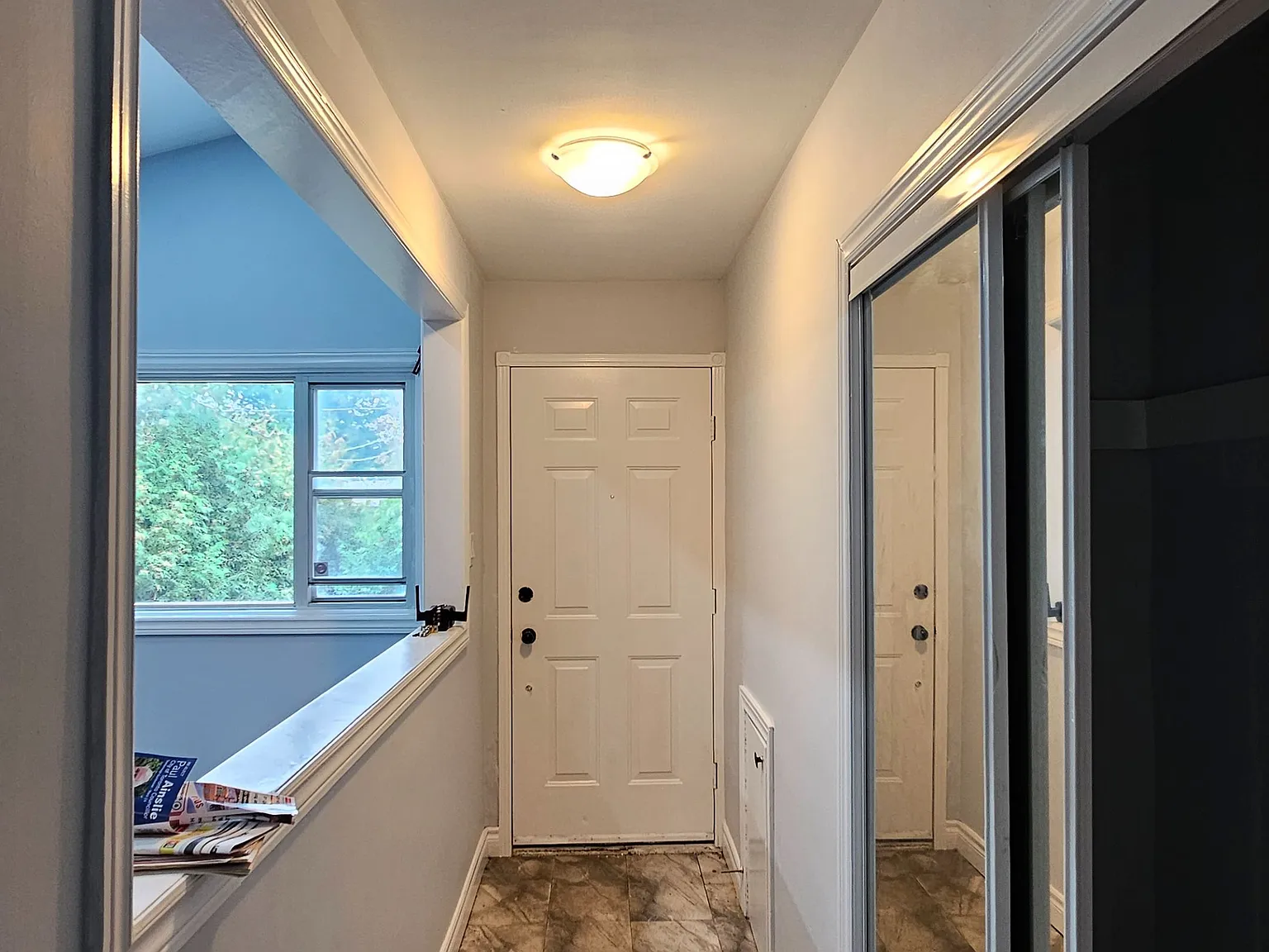 4 bed, $2,550 — Photo 2