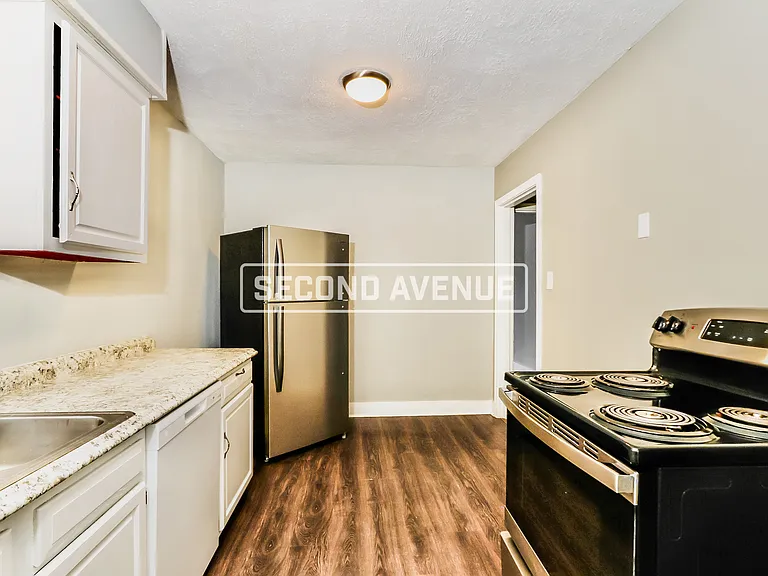 1032 Sale Ave — Photo 3