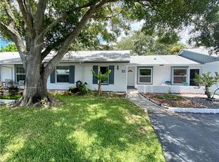 7233 Parkside Villas Dr N, Saint Petersburg, FL 33709