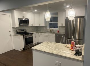 30 W Conti Pkwy, Elmwood Park, IL 60707