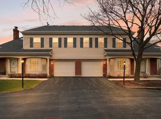 217 New Bridge Ct, Palatine, IL 60067