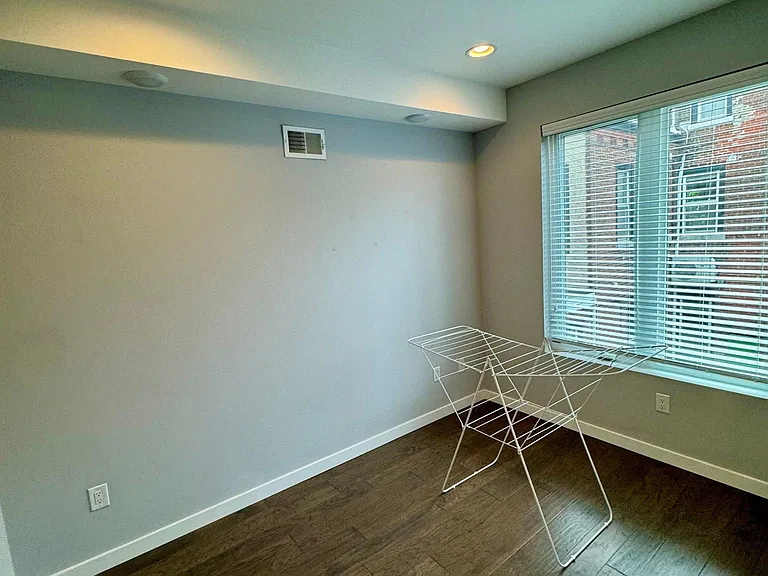 2107 E Arizona St — Photo 12