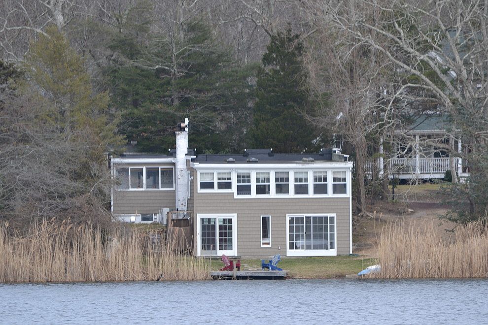 155 Big Fresh Pond Rd, Southampton, NY 11968 Zillow