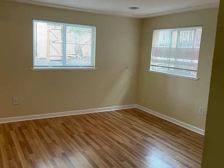 521 N Corona St #D — Photo 10