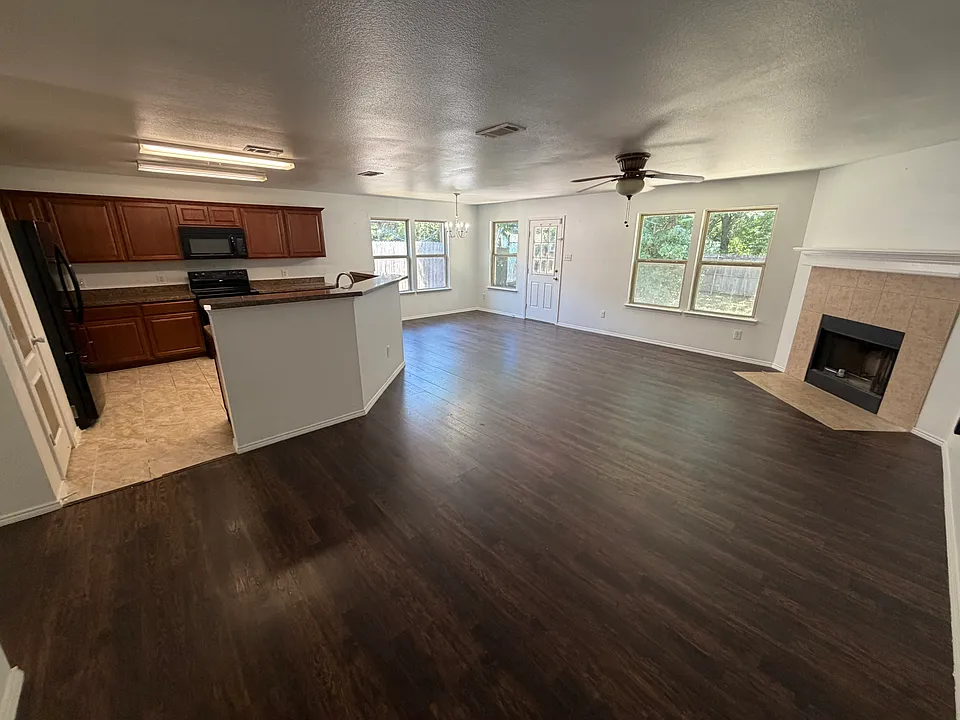 1223 Alhambra Dr