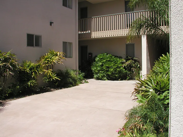 950 Chalcedony St #1 — Photo 2