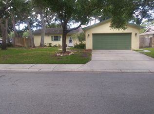 10604 Seminole Forest St W, Seminole, FL 33778