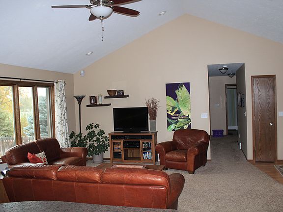 Main Floor Living Rm