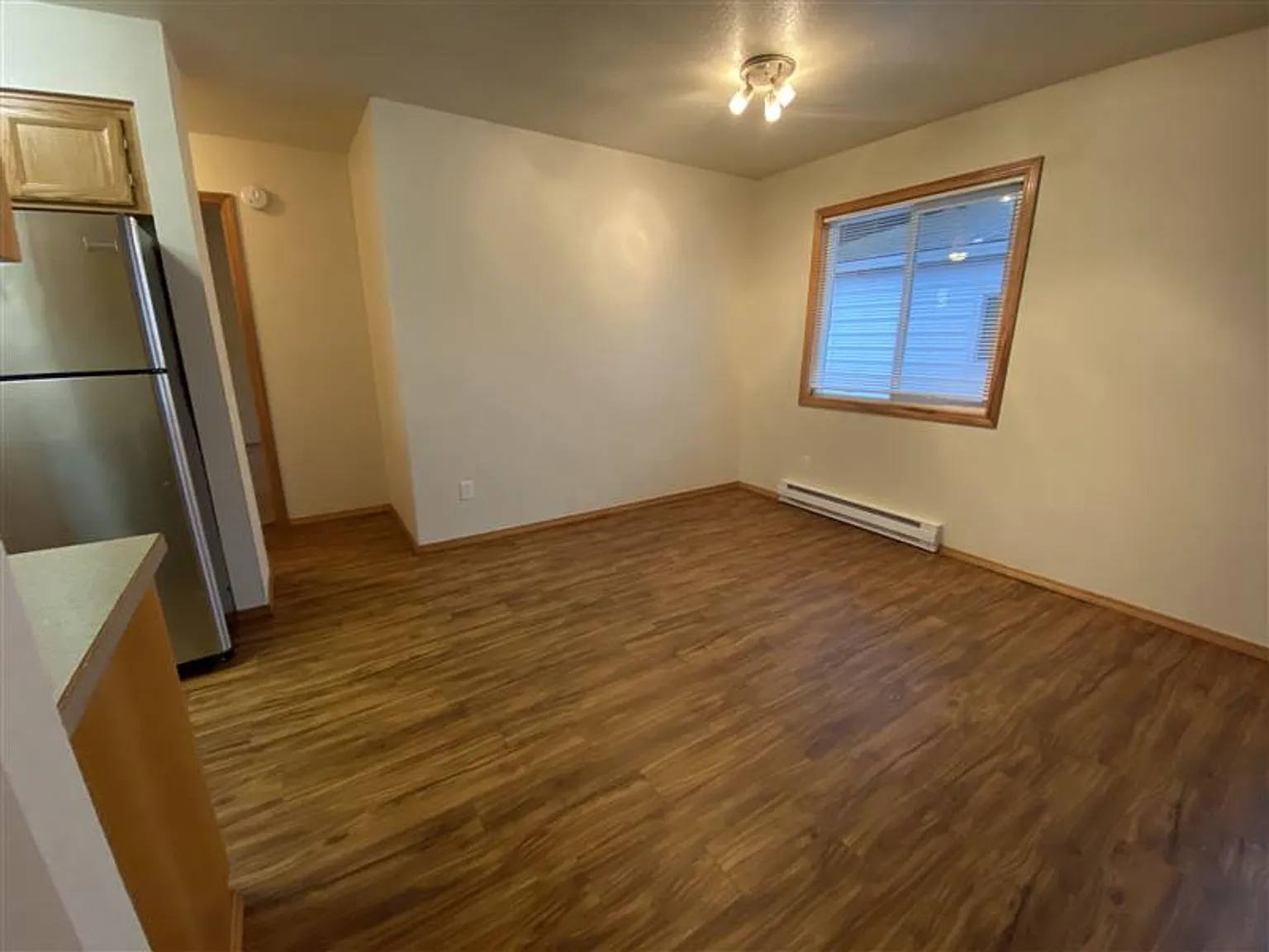 Laura Lane Apartments — Photo 4