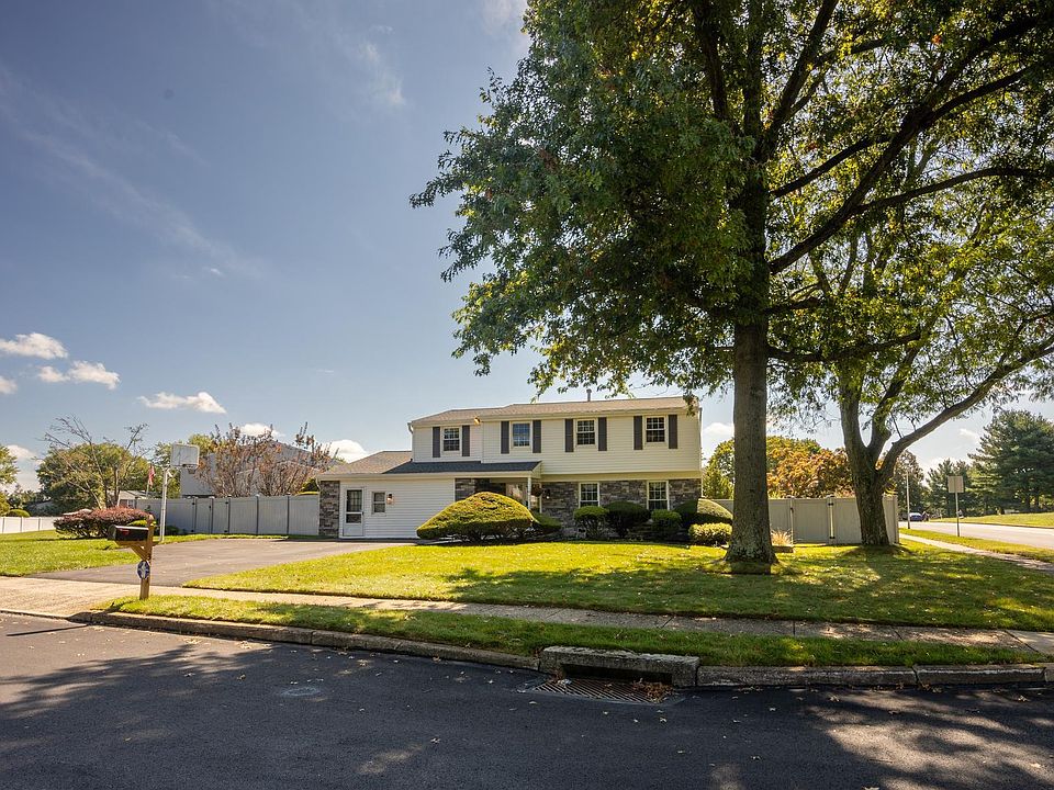 1st image of 3591 W Dr