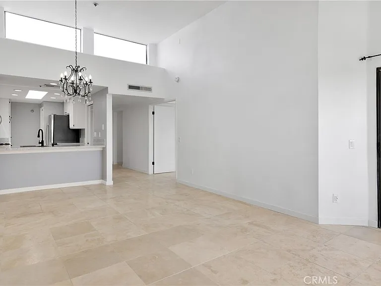 280 Cagney Ln #312 — Photo 1