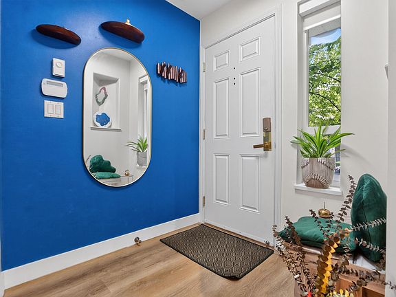 5th image of 6577 Southoaks Cres #2